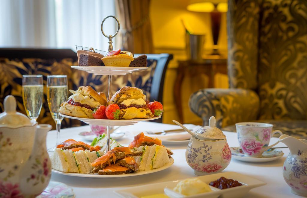 Clyde Court Hotel Dublin Eksteriør billede